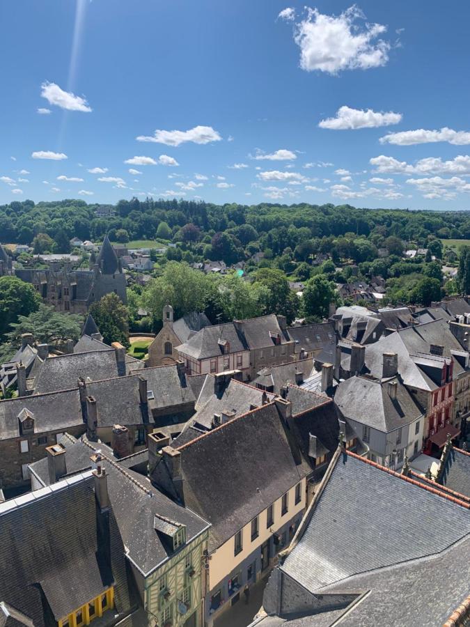 La Cour Des Ursulines Hotel Josselin Bagian luar foto